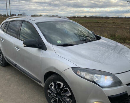 Серый Рено Меган, объемом двигателя 1.5 л и пробегом 200 тыс. км за 4999 $, фото 3 на Automoto.ua