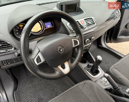 Сірий Рено Меган, об'ємом двигуна 1.46 л та пробігом 320 тис. км за 5500 $, фото 13 на Automoto.ua