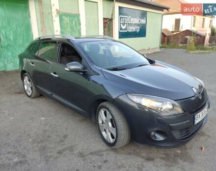 Сірий Рено Меган, об'ємом двигуна 1.46 л та пробігом 306 тис. км за 7600 $, фото 3 на Automoto.ua