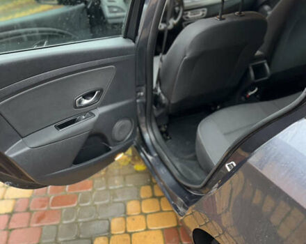 Серый Рено Меган, объемом двигателя 1.46 л и пробегом 320 тыс. км за 7150 $, фото 16 на Automoto.ua