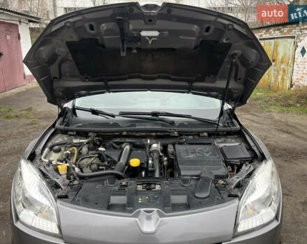 Сірий Рено Меган, об'ємом двигуна 1.46 л та пробігом 237 тис. км за 6550 $, фото 62 на Automoto.ua