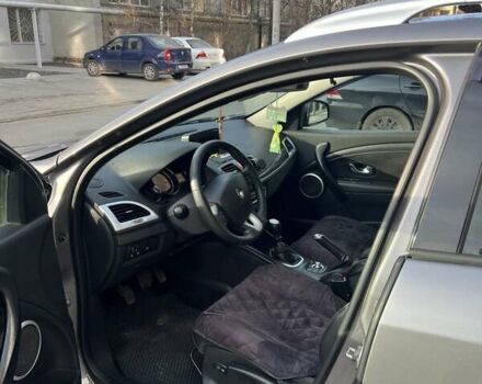 Сірий Рено Меган, об'ємом двигуна 1.46 л та пробігом 293 тис. км за 7500 $, фото 13 на Automoto.ua
