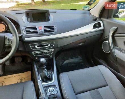 Серый Рено Меган, объемом двигателя 1.6 л и пробегом 194 тыс. км за 8100 $, фото 67 на Automoto.ua