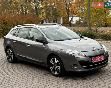 Серый Рено Меган, объемом двигателя 1.5 л и пробегом 146 тыс. км за 8890 $, фото 4 на Automoto.ua