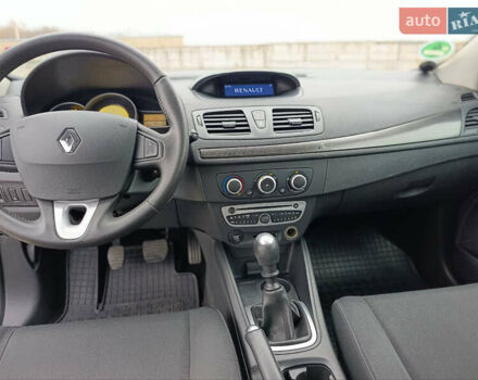 Сірий Рено Меган, об'ємом двигуна 1.5 л та пробігом 250 тис. км за 7500 $, фото 18 на Automoto.ua
