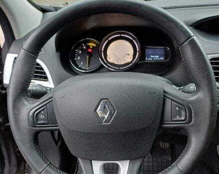 Серый Рено Меган, объемом двигателя 1.5 л и пробегом 285 тыс. км за 7000 $, фото 18 на Automoto.ua