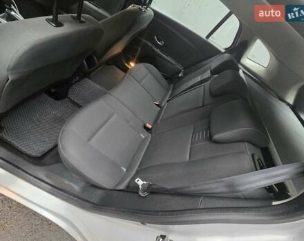Сірий Рено Меган, об'ємом двигуна 1.6 л та пробігом 240 тис. км за 7000 $, фото 7 на Automoto.ua