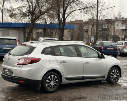 Серый Рено Меган, объемом двигателя 1.5 л и пробегом 211 тыс. км за 7500 $, фото 4 на Automoto.ua