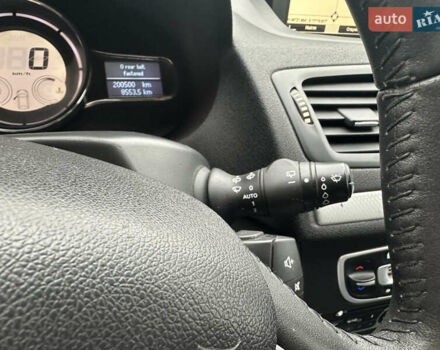 Сірий Рено Меган, об'ємом двигуна 1.87 л та пробігом 200 тис. км за 7700 $, фото 45 на Automoto.ua