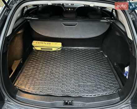 Серый Рено Меган, объемом двигателя 1.46 л и пробегом 266 тыс. км за 6800 $, фото 11 на Automoto.ua