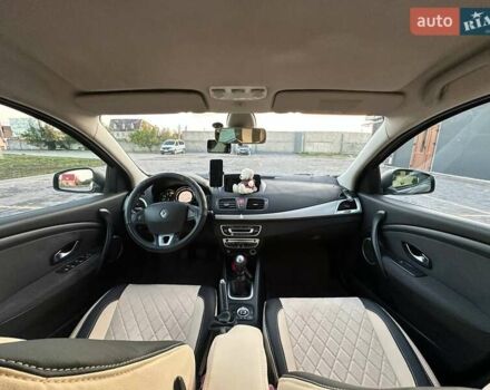 Серый Рено Меган, объемом двигателя 1.46 л и пробегом 249 тыс. км за 7800 $, фото 3 на Automoto.ua