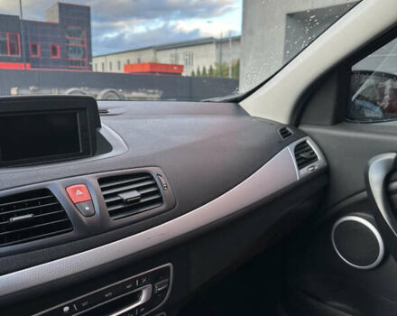 Серый Рено Меган, объемом двигателя 1.4 л и пробегом 266 тыс. км за 5500 $, фото 11 на Automoto.ua