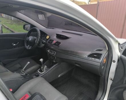 Серый Рено Меган, объемом двигателя 1.5 л и пробегом 246 тыс. км за 5300 $, фото 5 на Automoto.ua