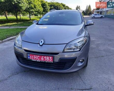 Серый Рено Меган, объемом двигателя 1.6 л и пробегом 194 тыс. км за 8100 $, фото 3 на Automoto.ua