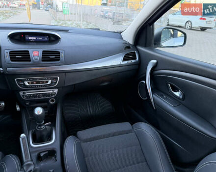 Сірий Рено Меган, об'ємом двигуна 1.5 л та пробігом 260 тис. км за 7550 $, фото 45 на Automoto.ua
