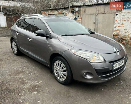 Сірий Рено Меган, об'ємом двигуна 1.46 л та пробігом 237 тис. км за 6550 $, фото 3 на Automoto.ua