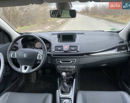 Сірий Рено Меган, об'ємом двигуна 1.4 л та пробігом 143 тис. км за 6600 $, фото 8 на Automoto.ua