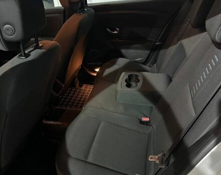 Рено Меган 2011 в Лозовой на Automoto.ua Серый Рено Меган, объемом двигателя 0 л и пробегом 277 тыс. км за 5500 $, фото 9 на Automoto.ua