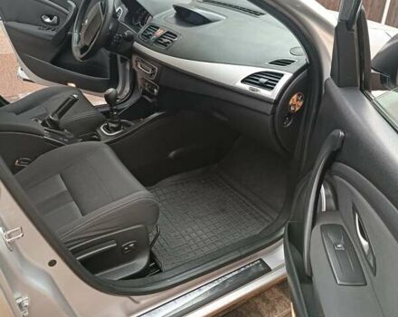 Серый Рено Меган, объемом двигателя 1.46 л и пробегом 227 тыс. км за 7200 $, фото 10 на Automoto.ua