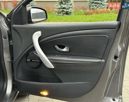 Сірий Рено Меган, об'ємом двигуна 1.4 л та пробігом 216 тис. км за 7700 $, фото 31 на Automoto.ua