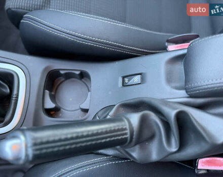 Сірий Рено Меган, об'ємом двигуна 1.5 л та пробігом 260 тис. км за 7550 $, фото 32 на Automoto.ua