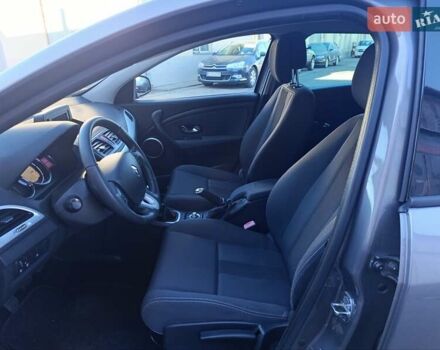 Серый Рено Меган, объемом двигателя 1.4 л и пробегом 215 тыс. км за 5850 $, фото 6 на Automoto.ua