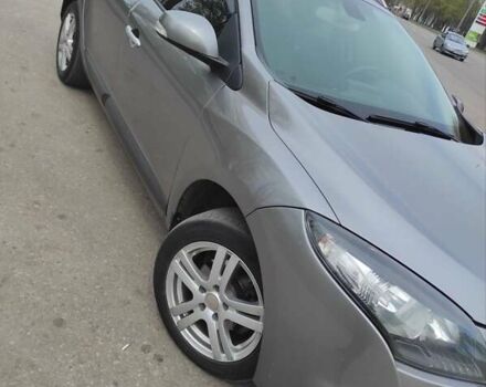 Серый Рено Меган, объемом двигателя 1.5 л и пробегом 299 тыс. км за 8000 $, фото 3 на Automoto.ua