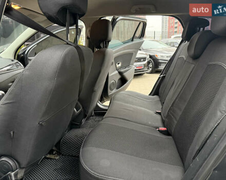 Сірий Рено Меган, об'ємом двигуна 1.46 л та пробігом 320 тис. км за 5500 $, фото 15 на Automoto.ua