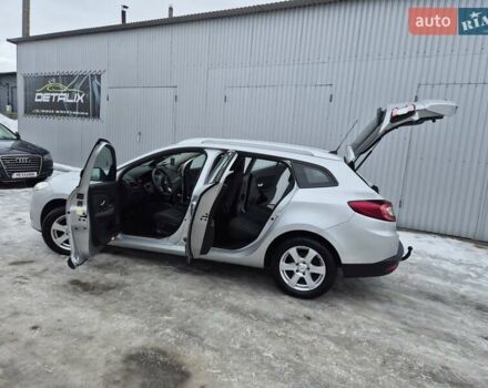 Серый Рено Меган, объемом двигателя 1.5 л и пробегом 232 тыс. км за 6650 $, фото 14 на Automoto.ua