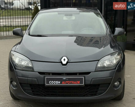 Сірий Рено Меган, об'ємом двигуна 1.46 л та пробігом 320 тис. км за 5500 $, фото 4 на Automoto.ua