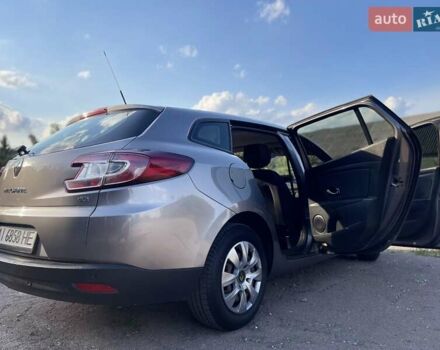 Сірий Рено Меган, об'ємом двигуна 1.46 л та пробігом 339 тис. км за 6400 $, фото 16 на Automoto.ua