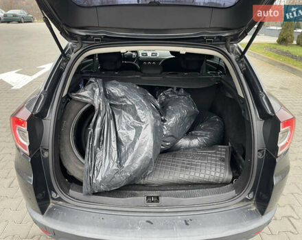 Серый Рено Меган, объемом двигателя 1.46 л и пробегом 350 тыс. км за 5850 $, фото 26 на Automoto.ua