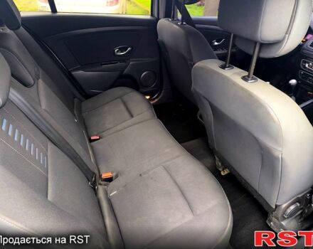 Сірий Рено Меган, об'ємом двигуна 1.5 л та пробігом 246 тис. км за 5300 $, фото 2 на Automoto.ua