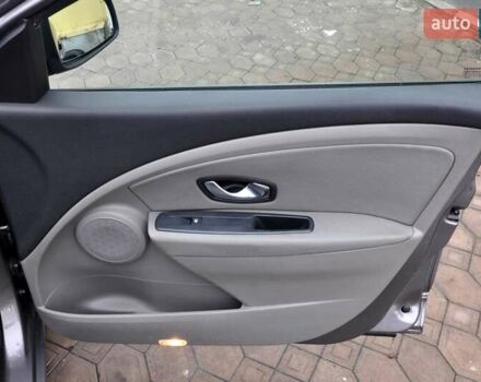 Сірий Рено Меган, об'ємом двигуна 1.5 л та пробігом 250 тис. км за 6500 $, фото 26 на Automoto.ua