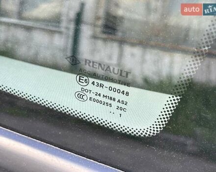 Серый Рено Меган, объемом двигателя 1.5 л и пробегом 271 тыс. км за 8750 $, фото 63 на Automoto.ua