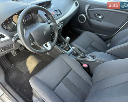 Сірий Рено Меган, об'ємом двигуна 1.6 л та пробігом 190 тис. км за 7850 $, фото 14 на Automoto.ua