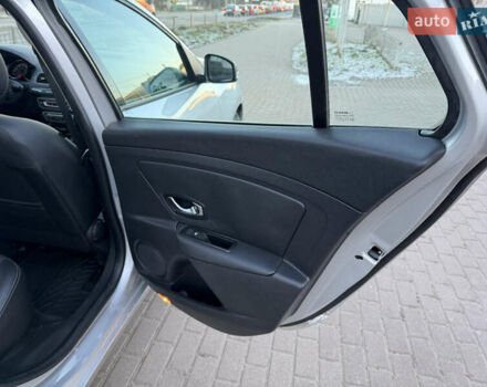 Сірий Рено Меган, об'ємом двигуна 1.5 л та пробігом 260 тис. км за 7550 $, фото 40 на Automoto.ua