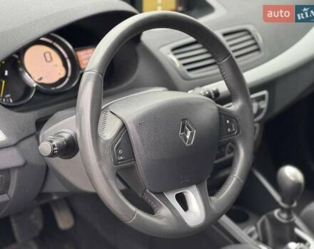 Сірий Рено Меган, об'ємом двигуна 1.46 л та пробігом 270 тис. км за 7800 $, фото 25 на Automoto.ua