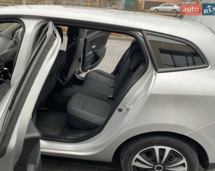 Сірий Рено Меган, об'ємом двигуна 1.46 л та пробігом 239 тис. км за 6600 $, фото 13 на Automoto.ua