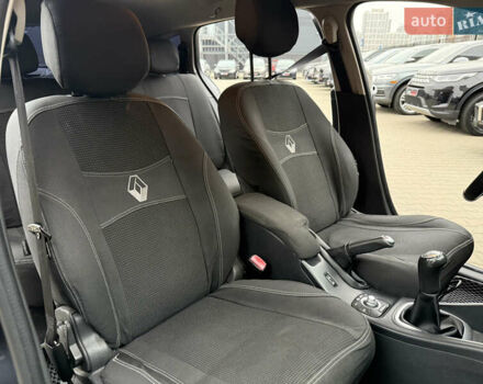 Сірий Рено Меган, об'ємом двигуна 1.46 л та пробігом 320 тис. км за 5500 $, фото 16 на Automoto.ua