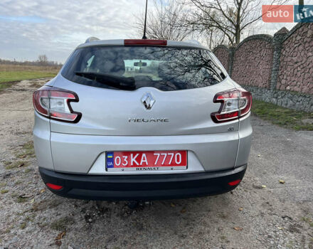 Сірий Рено Меган, об'ємом двигуна 1.5 л та пробігом 230 тис. км за 6999 $, фото 4 на Automoto.ua