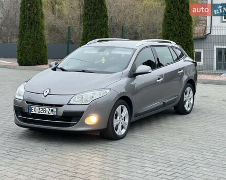 Серый Рено Меган, объемом двигателя 1.46 л и пробегом 220 тыс. км за 7900 $, фото 3 на Automoto.ua