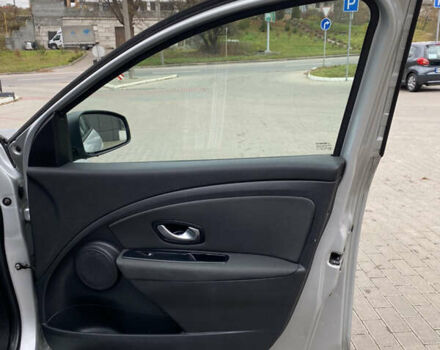 Серый Рено Меган, объемом двигателя 1.5 л и пробегом 277 тыс. км за 6999 $, фото 14 на Automoto.ua