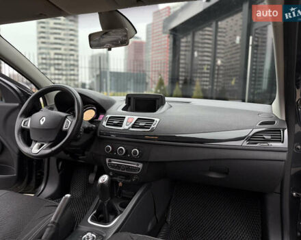 Сірий Рено Меган, об'ємом двигуна 1.46 л та пробігом 320 тис. км за 5500 $, фото 23 на Automoto.ua