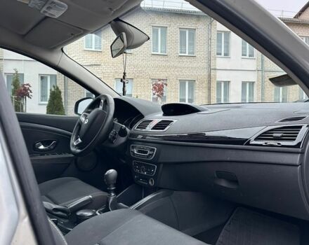 Сірий Рено Меган, об'ємом двигуна 1.46 л та пробігом 270 тис. км за 5800 $, фото 14 на Automoto.ua