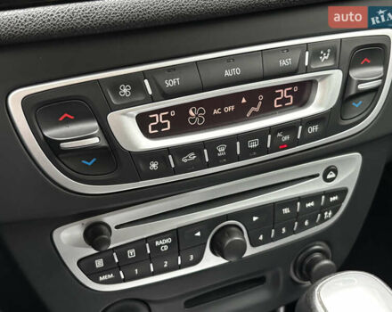 Серый Рено Меган, объемом двигателя 1.5 л и пробегом 146 тыс. км за 8890 $, фото 43 на Automoto.ua