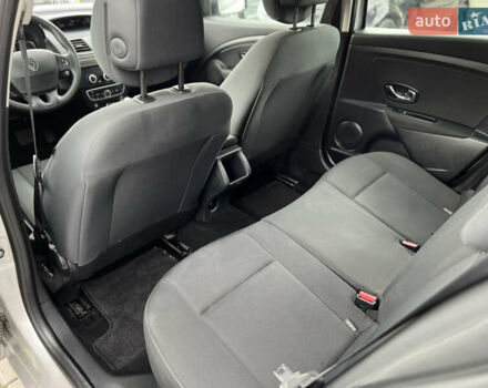 Серый Рено Меган, объемом двигателя 1.6 л и пробегом 150 тыс. км за 7500 $, фото 8 на Automoto.ua