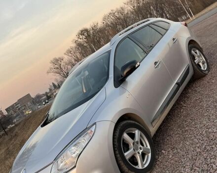 Серый Рено Меган, объемом двигателя 1.9 л и пробегом 280 тыс. км за 8000 $, фото 1 на Automoto.ua