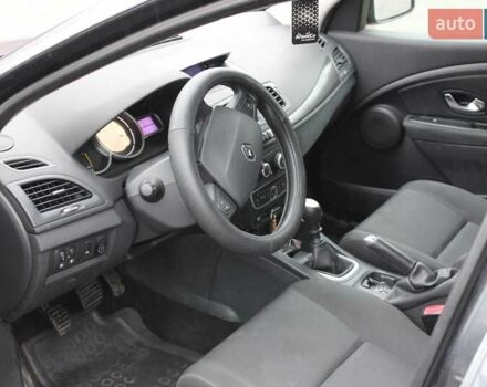 Серый Рено Меган, объемом двигателя 1.4 л и пробегом 250 тыс. км за 5450 $, фото 6 на Automoto.ua