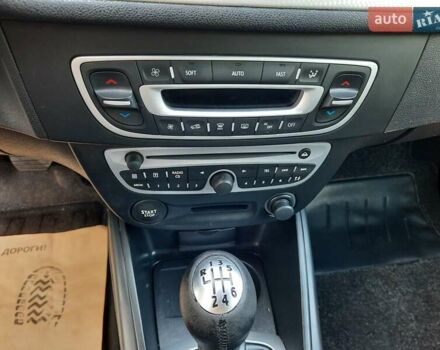 Серый Рено Меган, объемом двигателя 1.6 л и пробегом 194 тыс. км за 8100 $, фото 52 на Automoto.ua